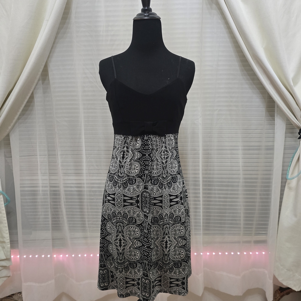 Black and White Patterned Women's Dress